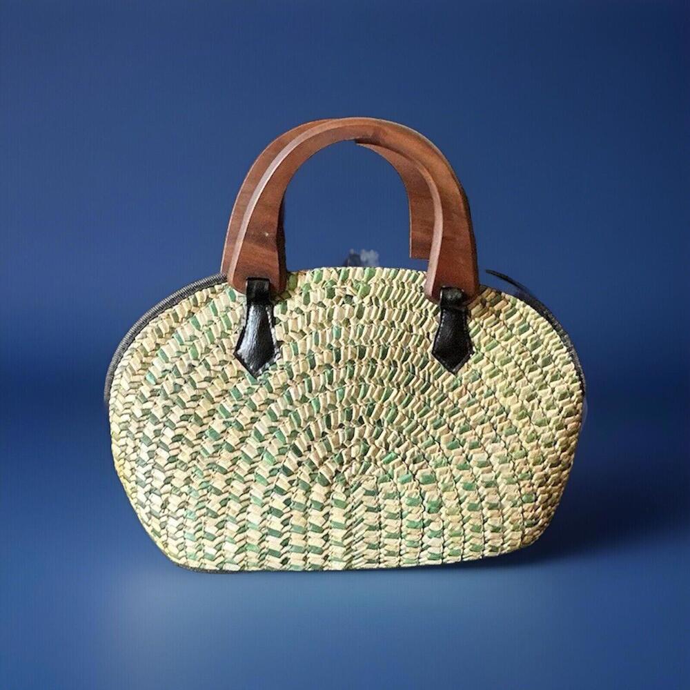 Vintage Green Straw/Sea Grass Woven Zipper Purse Double Carved Wood Handles